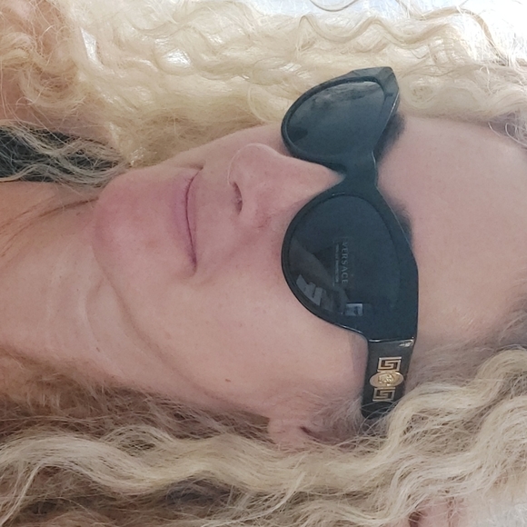 Versace vintage Sunglasses - Picture 5 of 6